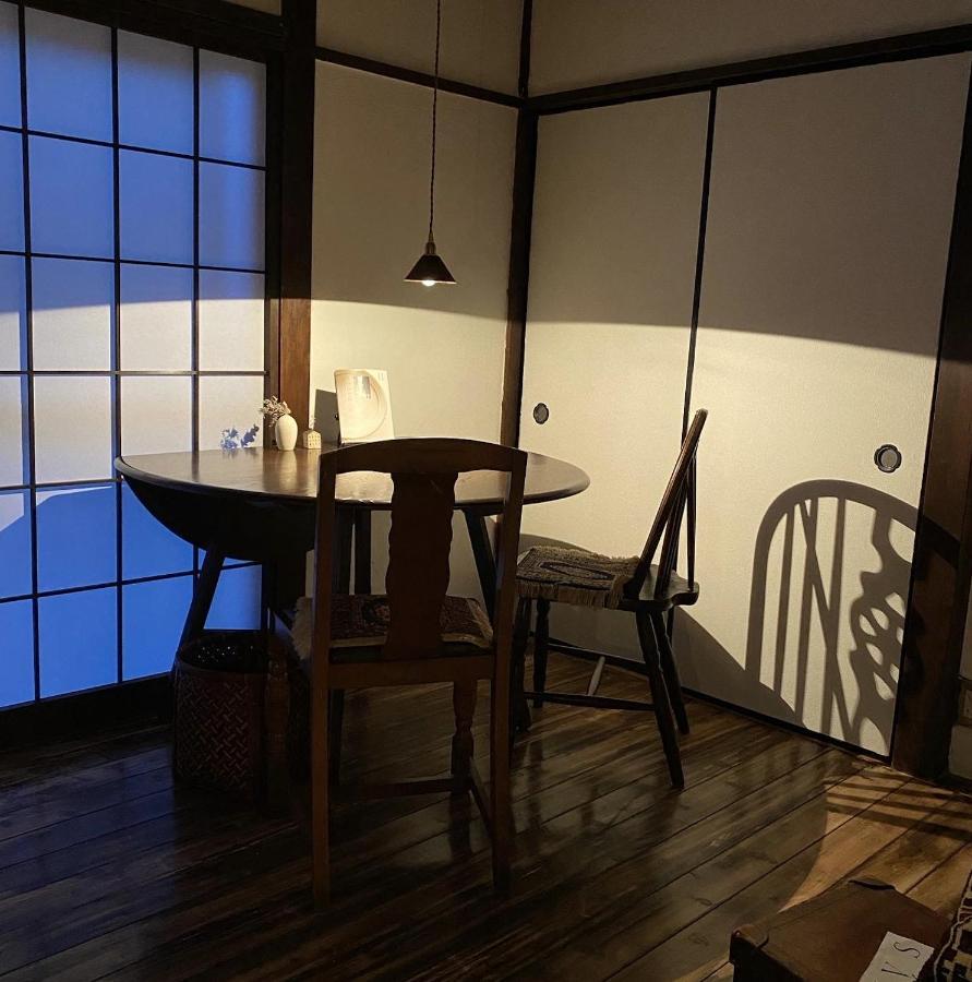 島ぐらしカフェchigoohagoo 男性のみ宿泊不可 Couples & Single Females Only Oshima Екстер'єр фото